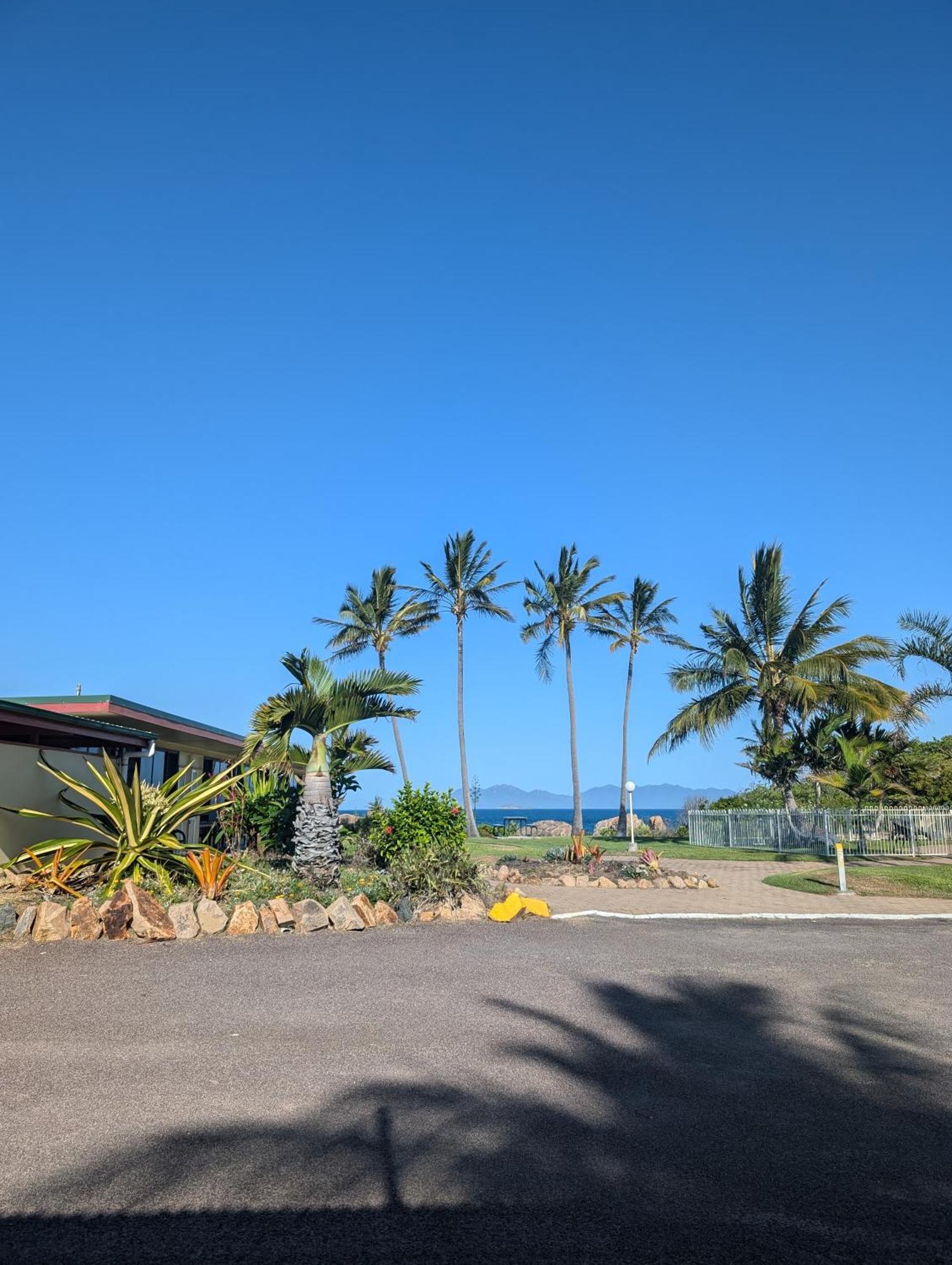 Whitsunday Sands Resort Bowen Esterno foto